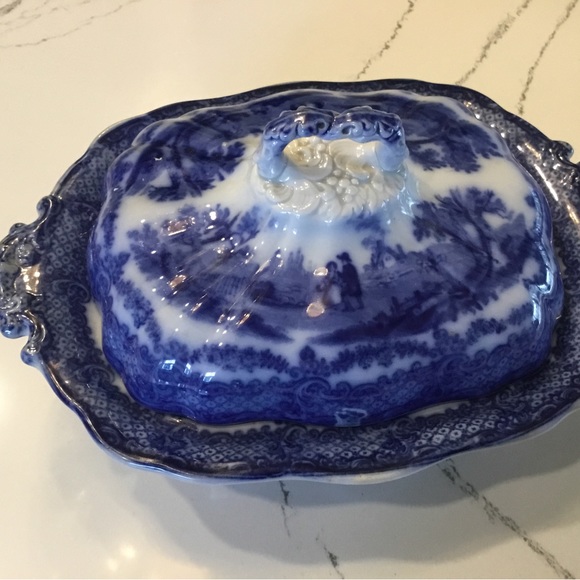 Vintage Flow Blue Covered Dish stamped & numbered - Picture 5 of 11
